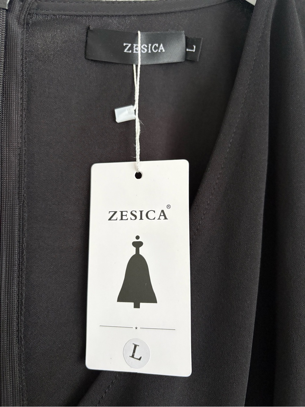 ZESICA Black Asymmetrical Long-Sleeve Dress - Picture 4 of 4